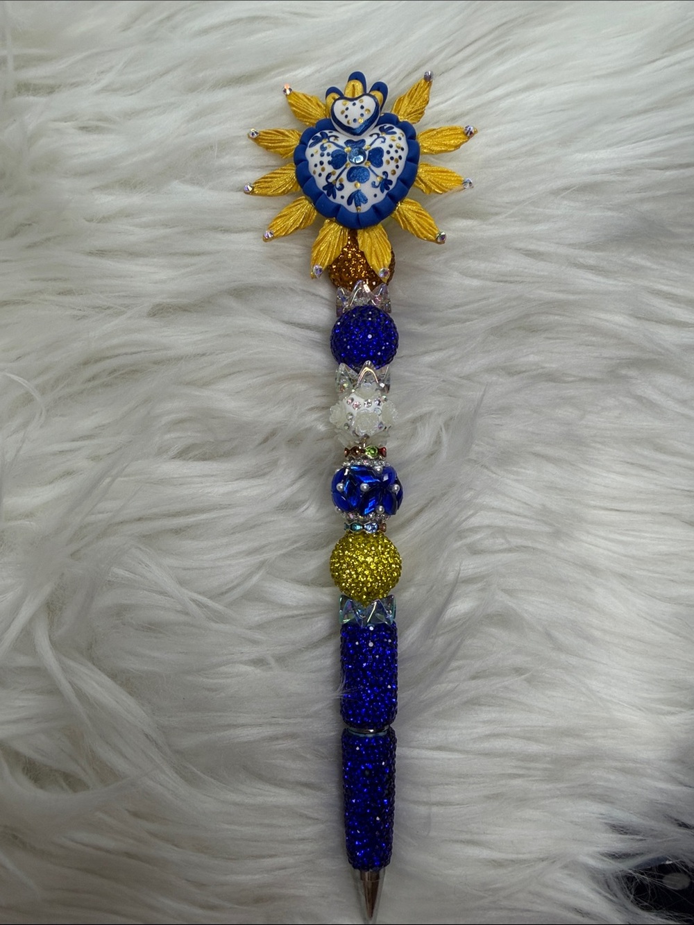 Handcrafted Blue & Gold Floral Beaded Pen Charm - Milagrito